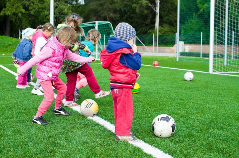 День захисту дітей 2025: картинки для поздоровлення, вірші для побажання та проза