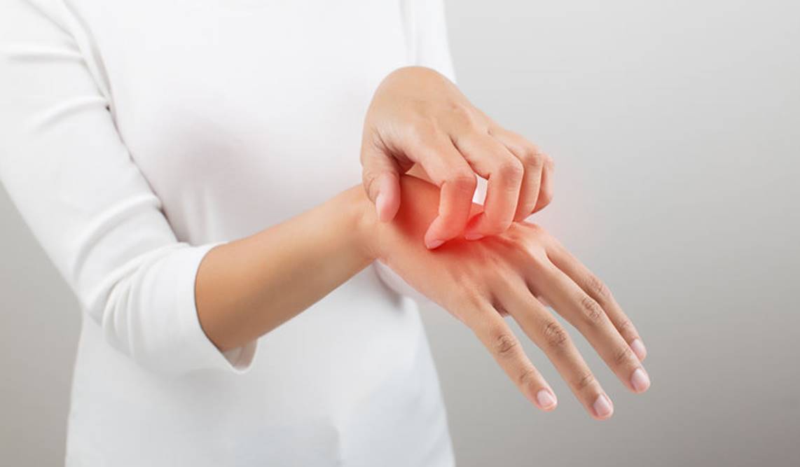 Холодова алергія: симптоми, причини, діагностика та лікування. Дізнайся, як захиститися та уникнути небезпечних реакцій.