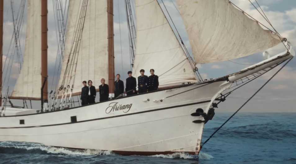 Українська режисерка Таню Муіньо зняла кліп Swim для BTS. Відео увійшло до нового альбому Arirang, реліз якого запланований на 20 березня 2026 року.