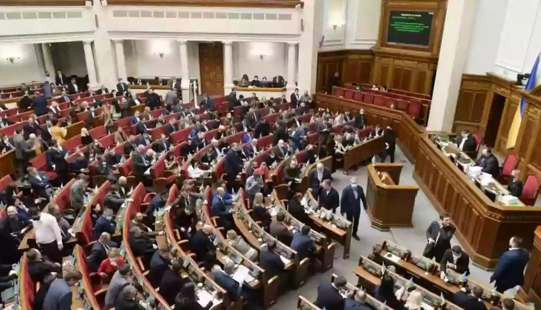 У Раді зареєстрували законопроєкт №15076, який пропонує заборонити силове доправлення до ТЦК та змінити порядок вручення повісток.