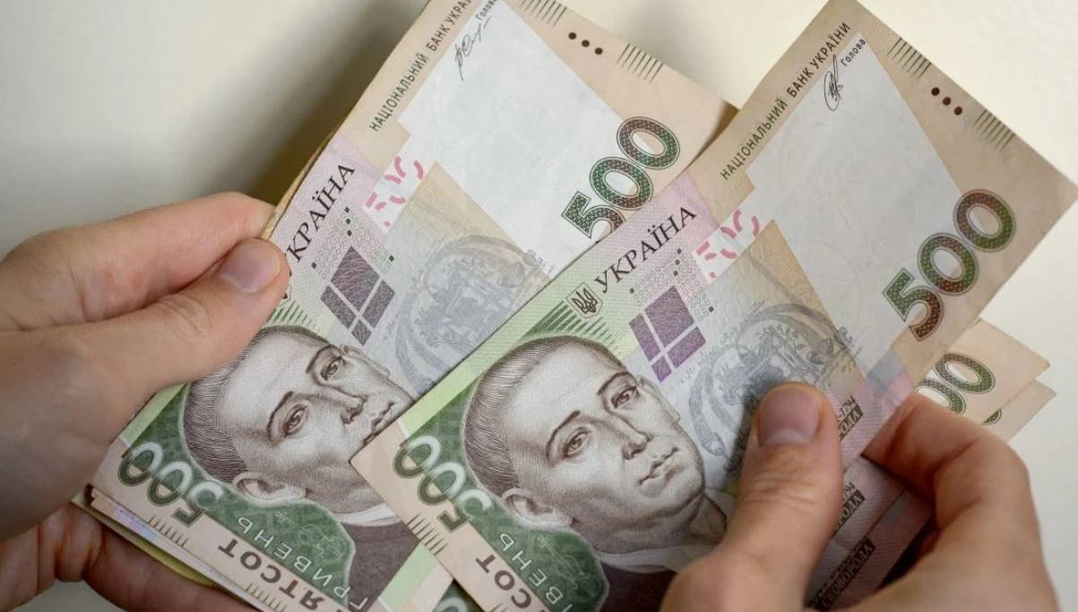 Понад 8700 українських родин із дітьми з інвалідністю підгрупи А отримають одноразову допомогу 6500 грн. Виплати проведуть у дев’яти областях.