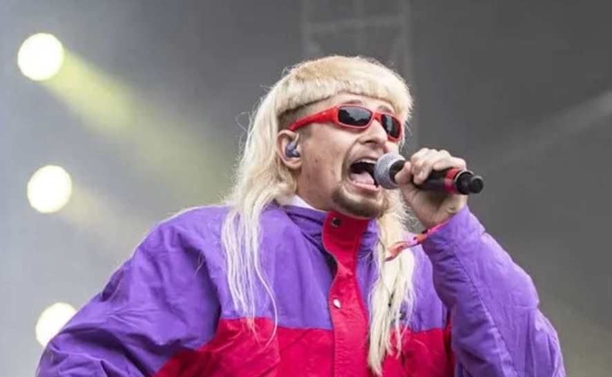 Американський співак Oliver Tree загинув унаслідок зіткнення двох гелікоптерів у Ріо-де-Жанейро. У катастрофі загинули шестеро людей, причини аварії з’ясовують.